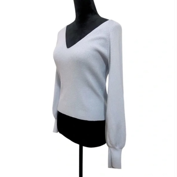 Abercrombie V-Neck Ribbed Sweater - Picture 2 of 3